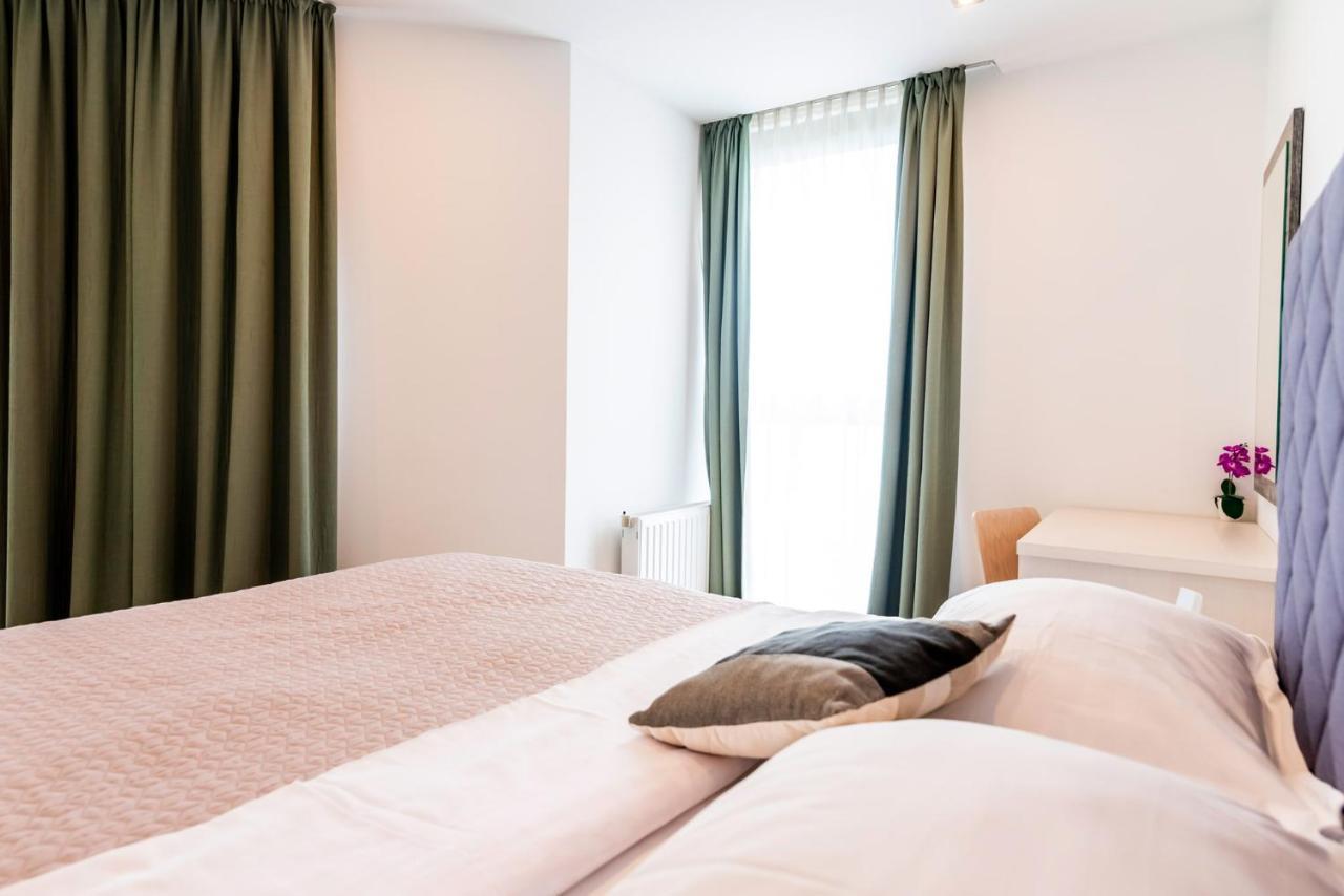 Hotel Park Superior 3* Cakovec Bagian luar foto