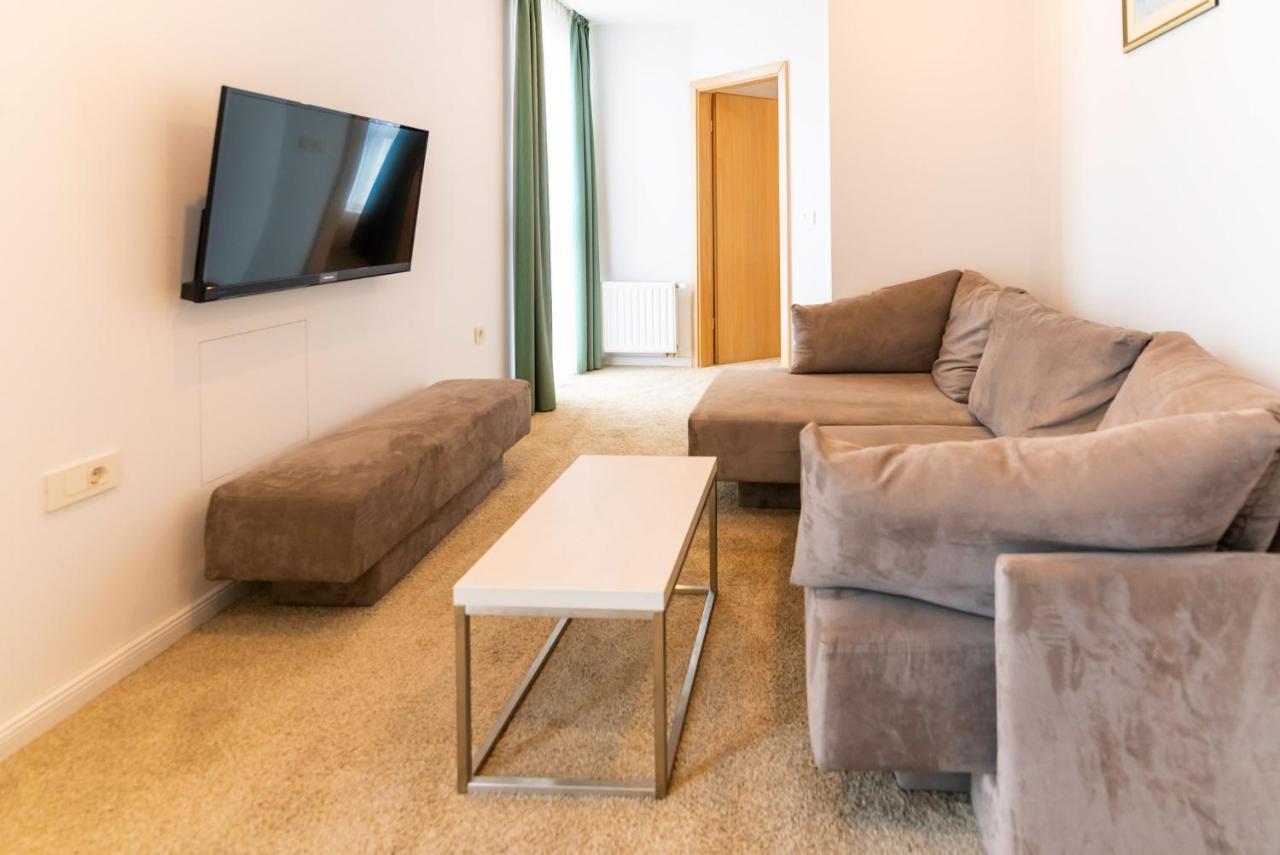 Hotel Park Superior 3* Cakovec Bagian luar foto