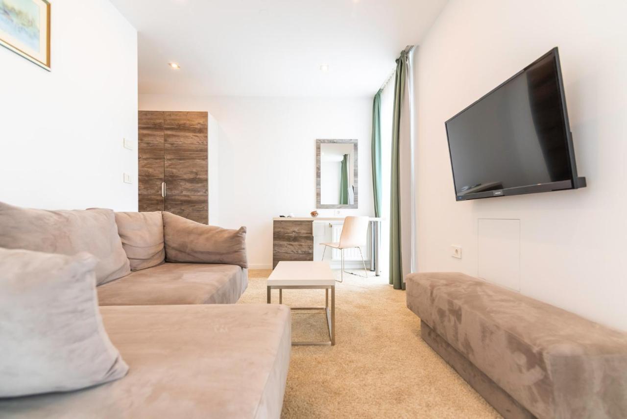 Hotel Park Superior 3* Cakovec Bagian luar foto