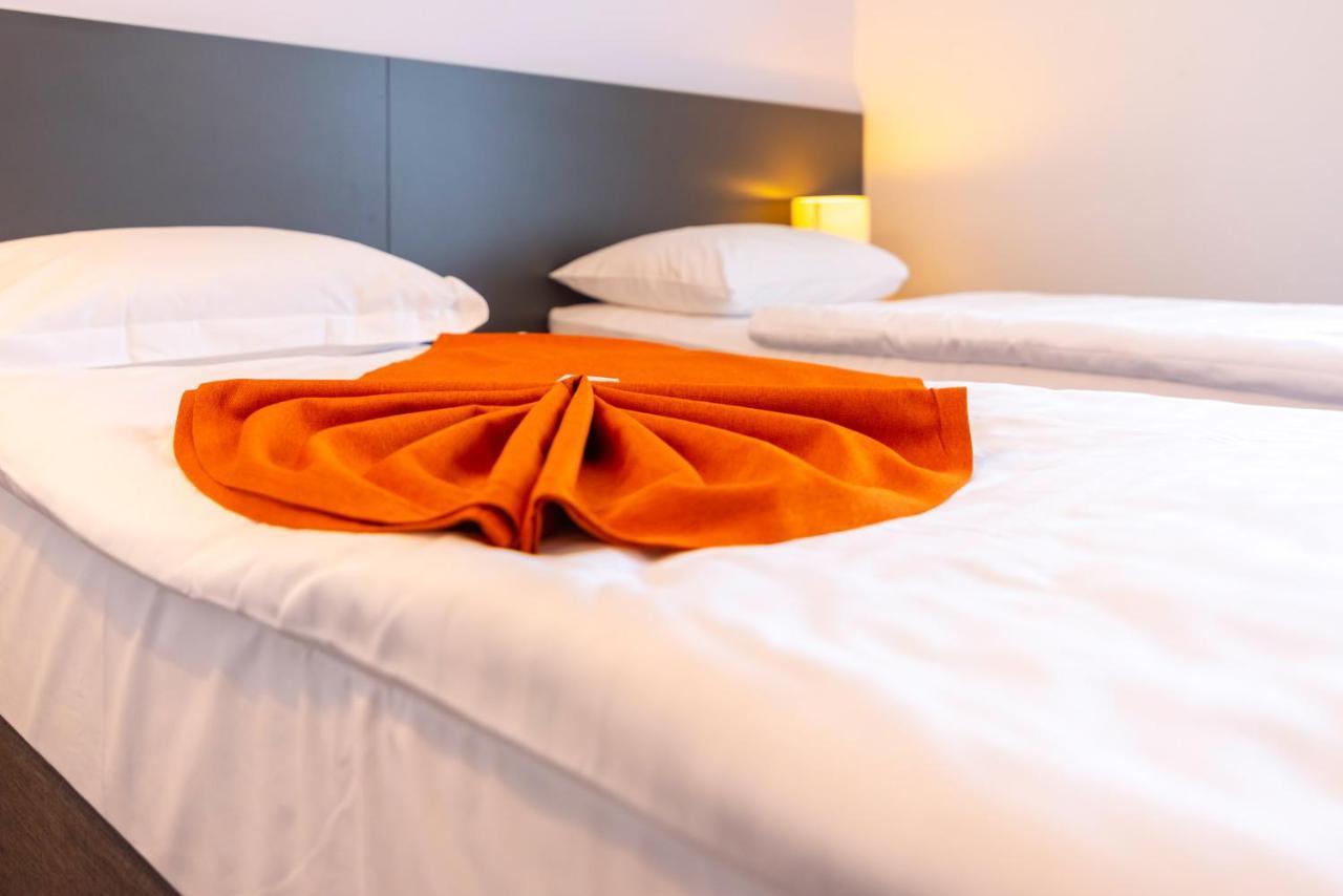 Hotel Park Superior 3* Cakovec Bagian luar foto