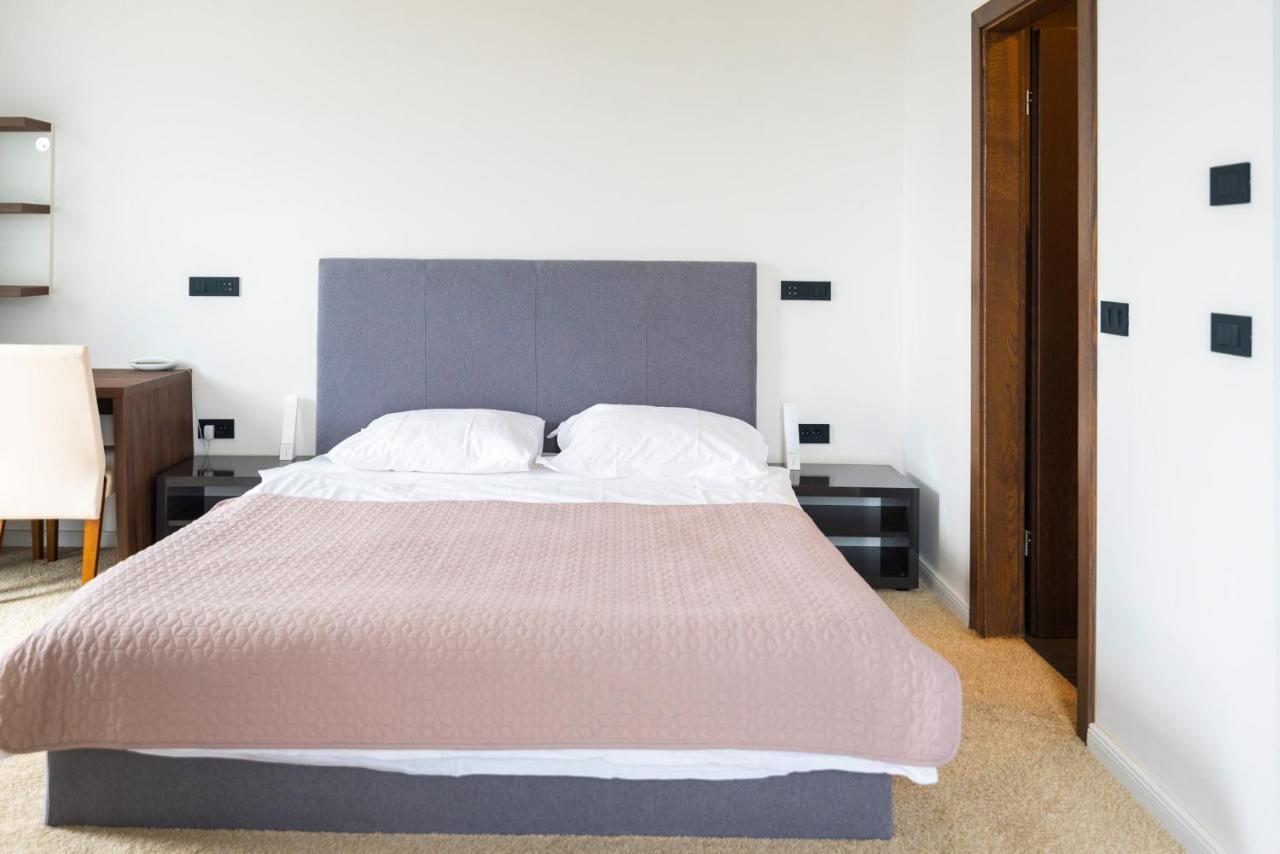 Hotel Park Superior 3* Cakovec Bagian luar foto