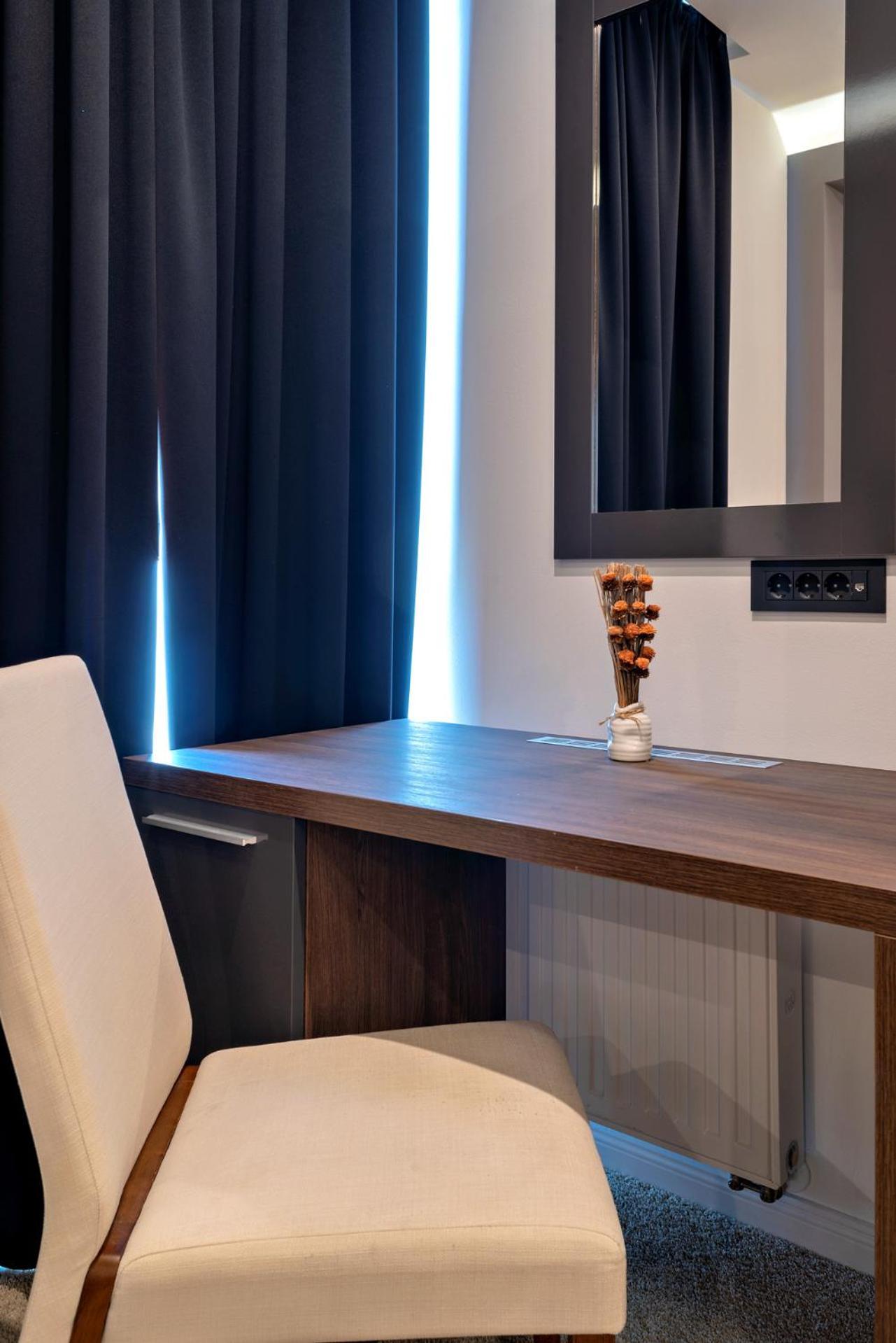 Hotel Park Superior 3* Cakovec Bagian luar foto