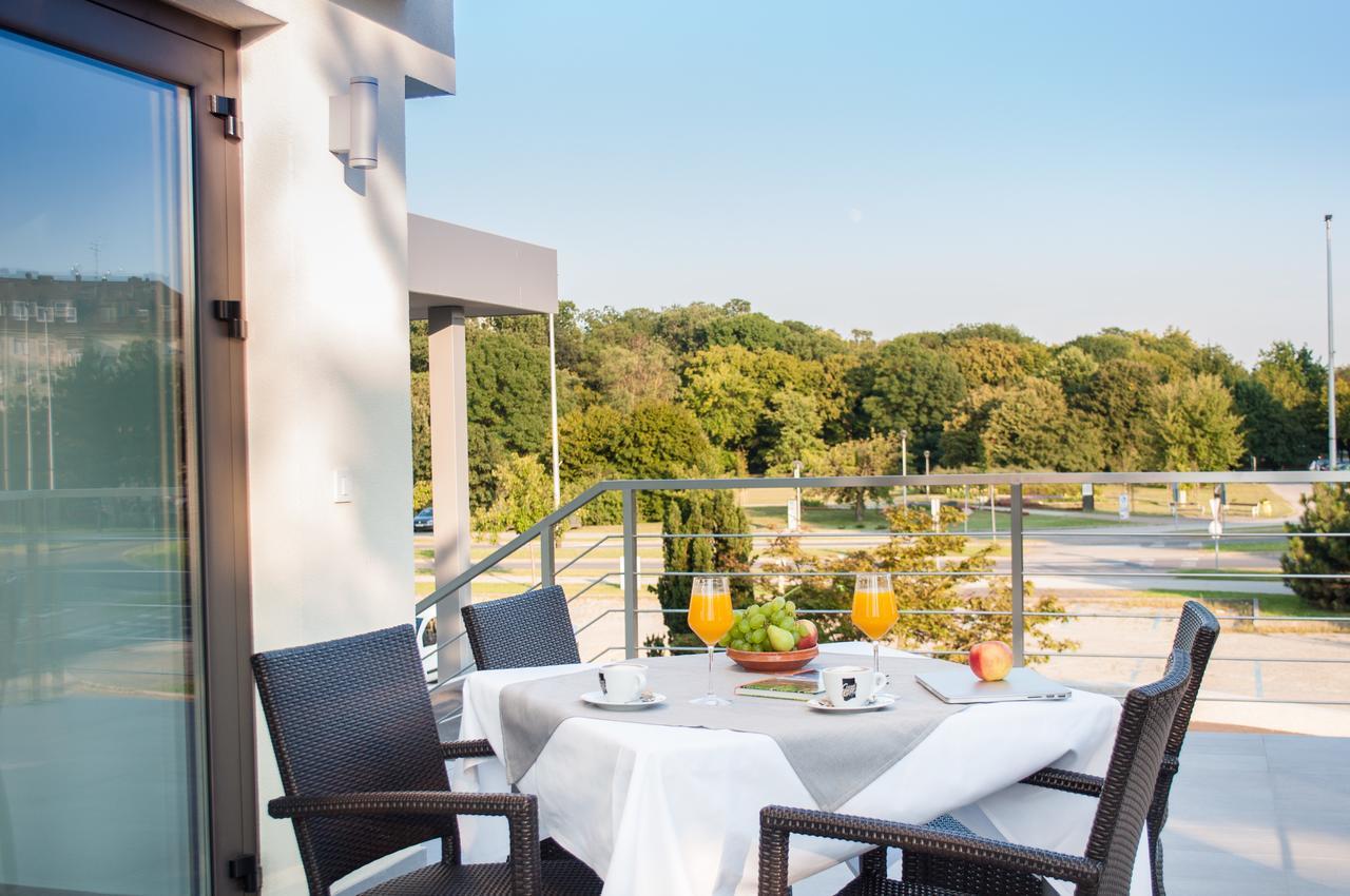 Hotel Park Superior 3* Cakovec Bagian luar foto